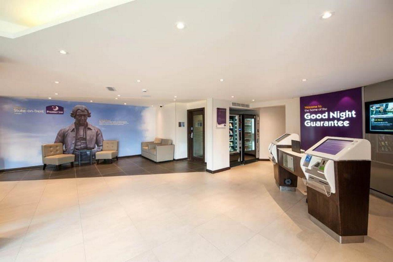 Premier Inn Stoke-On-Trent Eksteriør billede